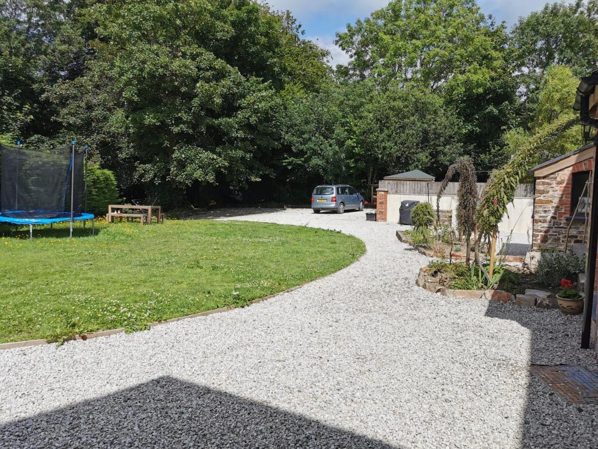 The Old Rectory Rose Cottage In Jacobstow 10 Mins To Widemouth Bay And Crackington Haven,Nearby Bude,Tintagel,Port Issac,Clovelly,Parking For Large And Multiple Vehicles Esterno foto